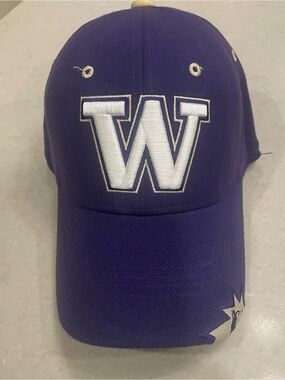 University of Washington Huskies Cap Hat